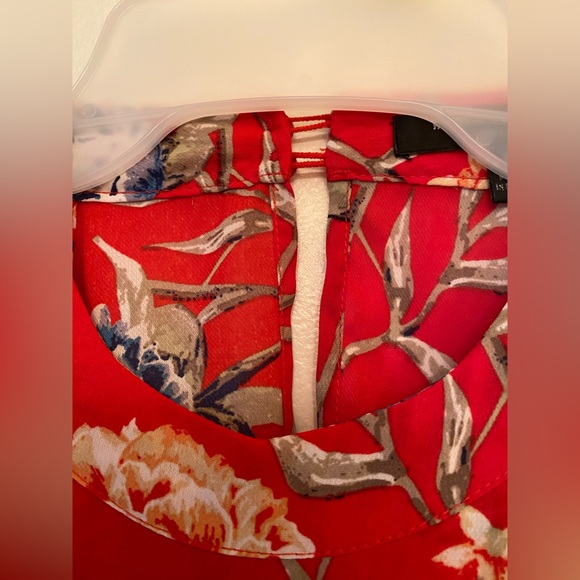 NWOT Romeo & Juliet Red Floral Jumpsuit - Size Medium - Picture 14 of 15